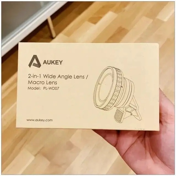 AUKEY 2-IN-1 WIDE ANGLE LENS/MACRO LENS MODEL: PLWD07 - BRAND NEW - Picture 2 of 2